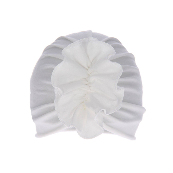 Хлопковая шапочка для девочек осень/весна кремового цвета с декоративной складкой Verka