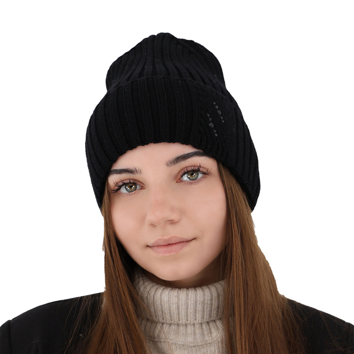 Женская зимняя шапка черного цвета из 100% шерсти мериноса Ariga