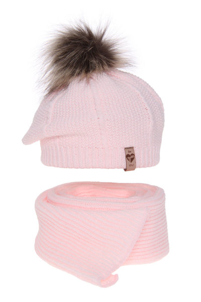 Зимний комплект для девочки: берет и шарф розового цвета с помпоном Elif