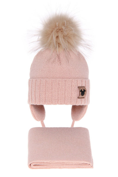 Зимний комплект для девочки: шапка и шарф розового цвета Tendi