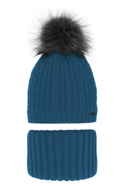Зимний комплект для девочки: шапка-кубанка голубого цвета с помпоном Rima