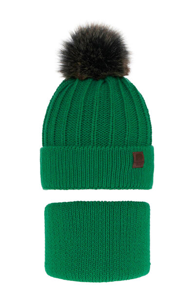 Зимний комплект для мальчика: шапочка и дымоход зеленого цвета с помпоном Havier